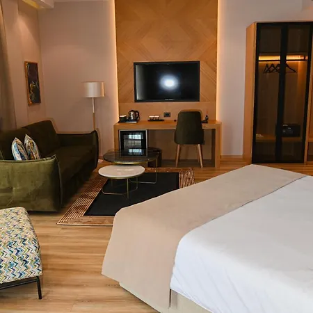 White Hill Hotel, & Conferences Durrës