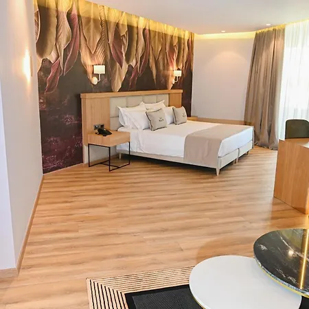 White Hill Hotel, & Conferences 酒店