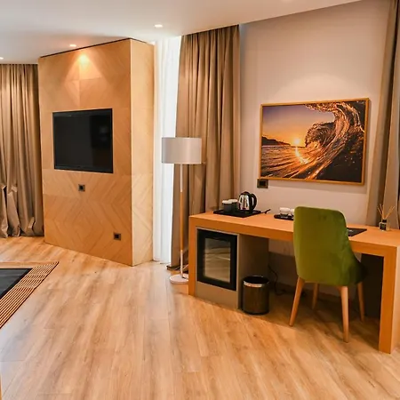 White Hill Hotel, & Conferences 酒店