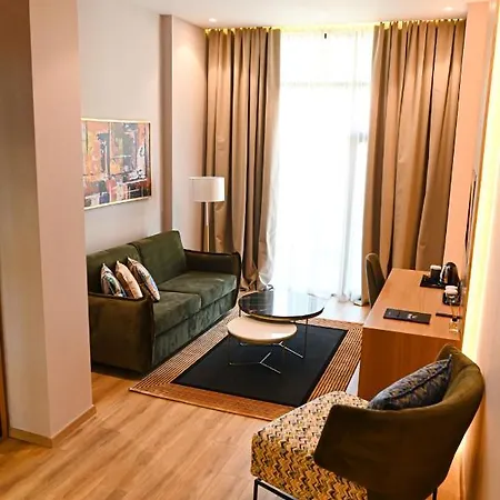 酒店 White Hill Hotel, & Conferences