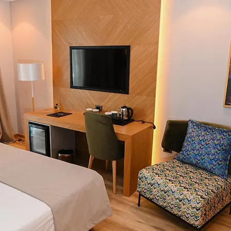 White Hill Hotel, & Conferences 4*
