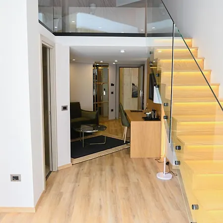 White Hill Hotel, & Conferences Hotel Durrës