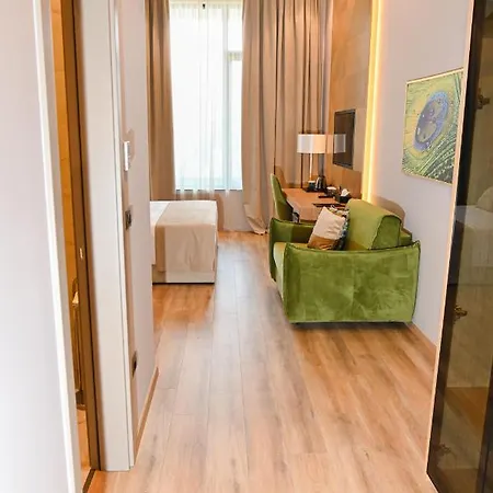 White Hill Hotel, & Conferences 5* Durrës