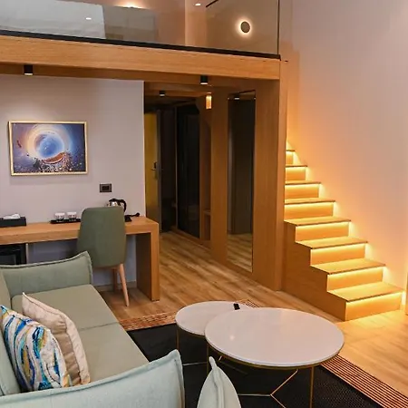 White Hill Hotel, & Conferences מלון 5*