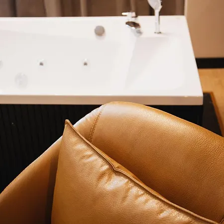 White Hill Hotel, & Conferences Hotel 4*