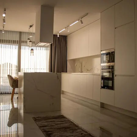 White Hill Hotel, & Conferences Hotel Durres
