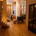 White Hill Hotel, & Conferences 5* Durrës