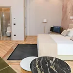 White Hill Hotel, & Conferences 5* Durrës