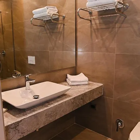 White Hill Hotel, & Conferences 5* ドゥラス