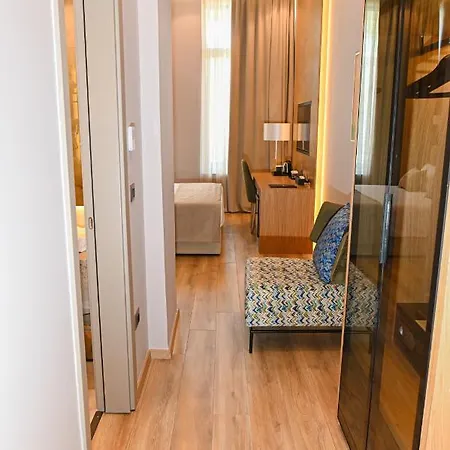 Hotell White Hill Hotel, & Conferences 5*