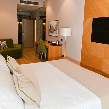 White Hill Hotel, & Conferences Hotel Durres